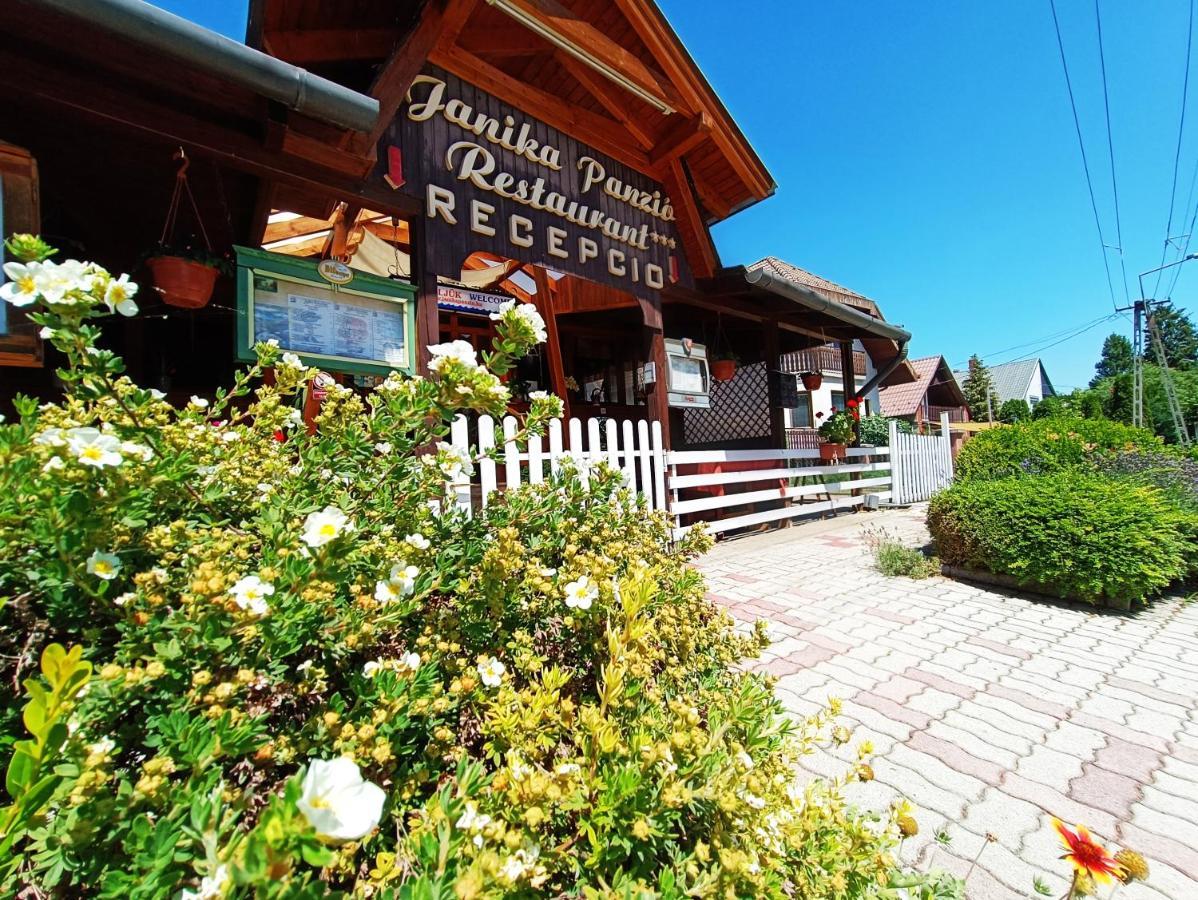 Janika Pension Vonyarcvashegy Exteriér fotografie