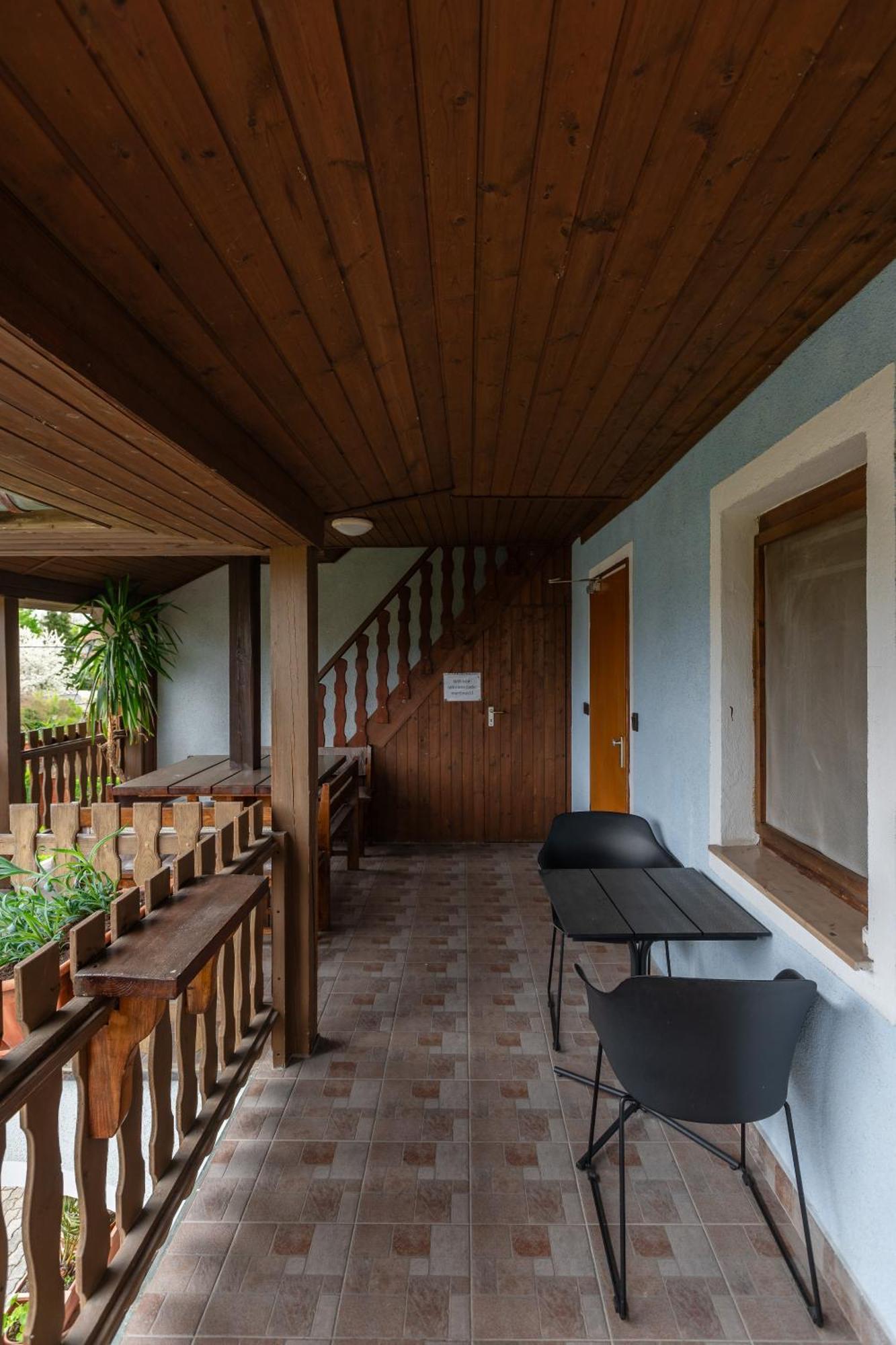Janika Pension Vonyarcvashegy Exteriér fotografie