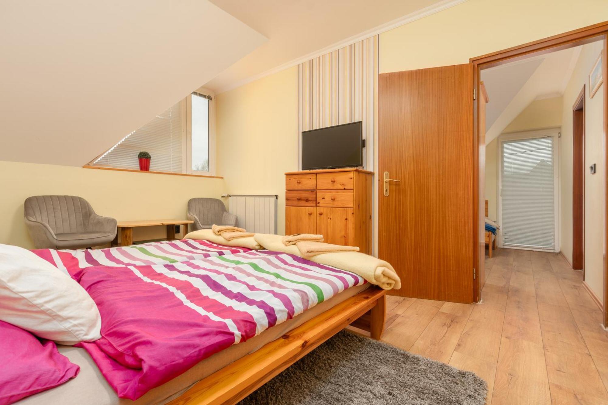Janika Pension Vonyarcvashegy Exteriér fotografie