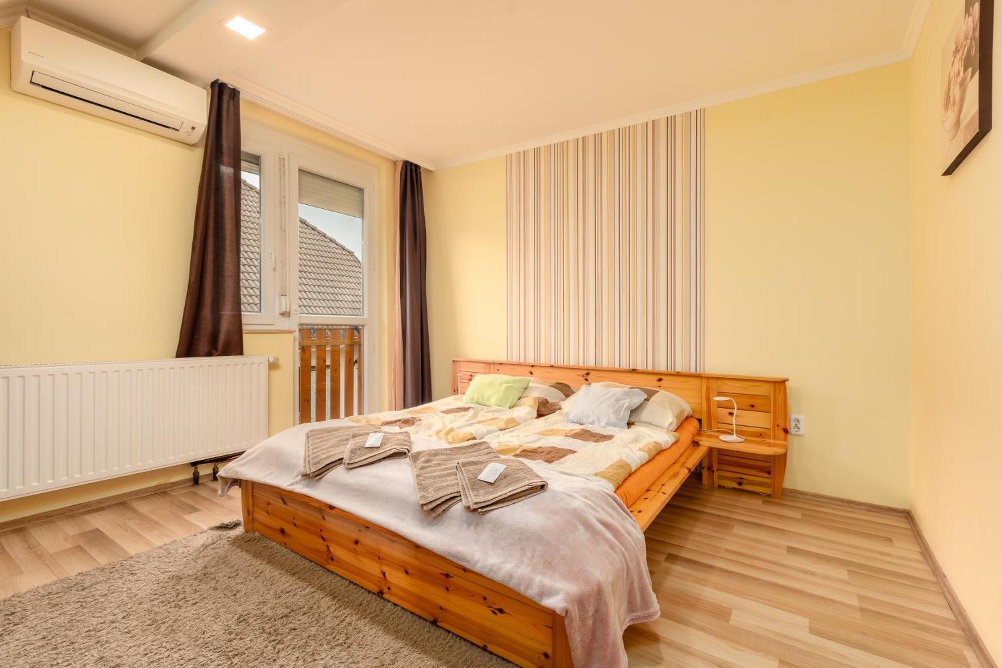 Janika Pension Vonyarcvashegy Exteriér fotografie